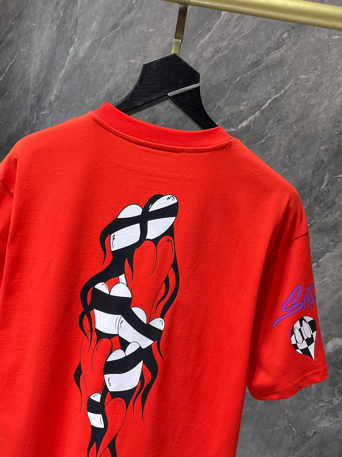 P130 ✨New arrival✨ Chrome Hearts 25ss High-weight, environmentally friendly and high-quality top-quality fabric Chrome Mattyboy graffiti flame love short-sleeved counter synchronization 1:1 replica version Recommended color: customized red Size: S, M, L, XL